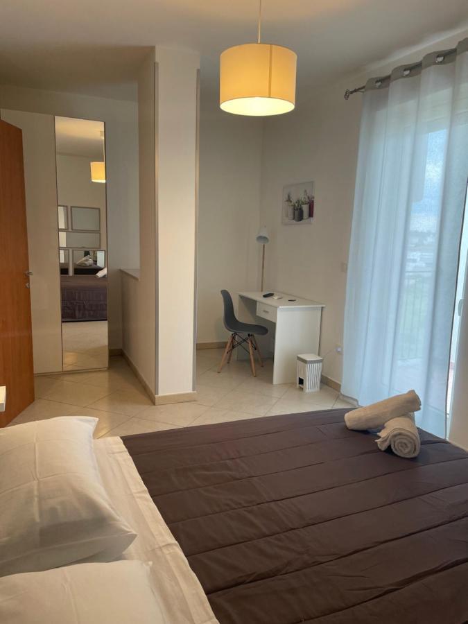 Appartement La Dimora Dei Sogni à Mesagne Extérieur photo